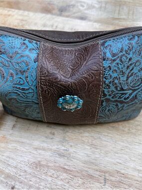 Aqua Wristlet Leather & Hairon Bag by Myra Bags